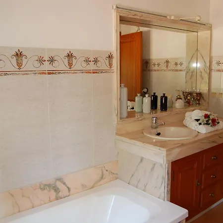 Villa Aguait - Approximately Aprox 4o Ooo Meters Private Mountain Approx 3 Minutes Walking From The Ideal For Relaxation Sport