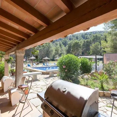 Private For Family Groups, Private Mountain Ideal For Runners, Trailers, Hikers, It Is Approximately 3 Minute Walk From The Villa Port de Pollença